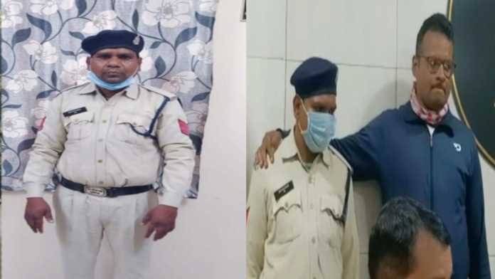 Fake police man arrested in chhattisgarh