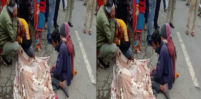 Truck tramples bike riding couple, wife dies, husband injured.