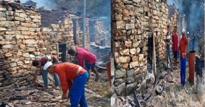 5 houses burnt down due to forest fire in Bageshwar 5 houses burnt down due to forest fire in Bageshwar