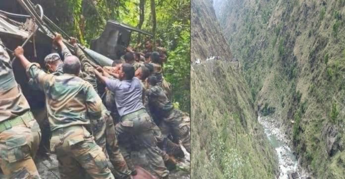 Army vehicle fell in Shyok river in Ladakh