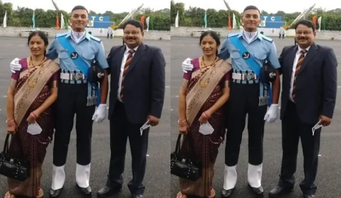 bageshwars-deepak-parihar-becomes-flying-officer