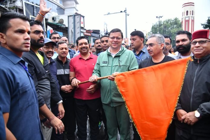 During Sankalp Diwas, CM Pushkar Singh Dhami got the flag off of Sankalp run at Dehradun Clock Tower.