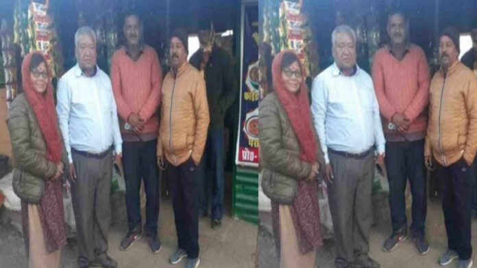 Pushkar Singh Rawat of Champawat set an example of honesty, bag full of 10 tola gold left in hotel and returned 50 thousand rupees