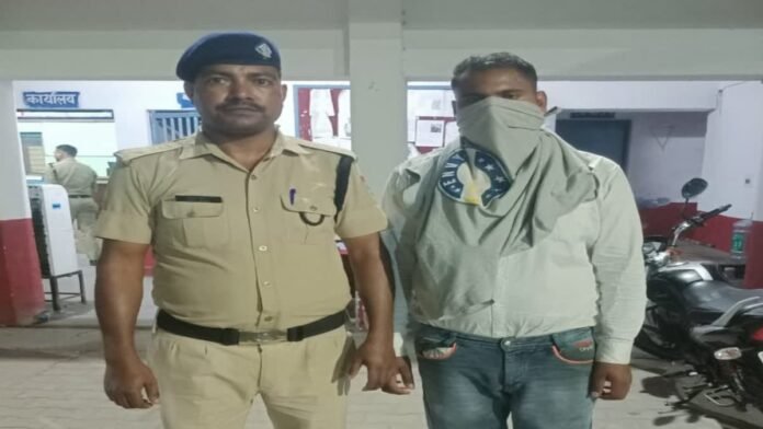 In Uttarakhand, a young man was appearing for forest inspector recruitment exam instead of his brother, arrested In Uttarakhand, a young man was appearing for forest inspector recruitment exam instead of his brother, arrested