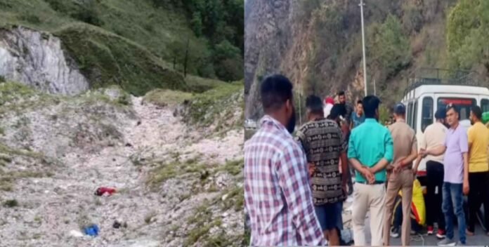 Bolero car fell into ditch in Pithoragarh 10 peopl died
