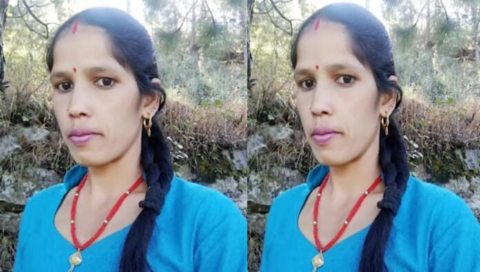 IMG-20231009-WA0020 Mother and child both died while going to hospital in Tehri Garhwal.