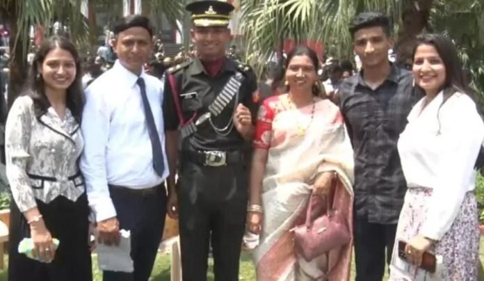 IMG-20250616-WA0003 Saket Bisht of Almora became lieutenant in the Indian Army