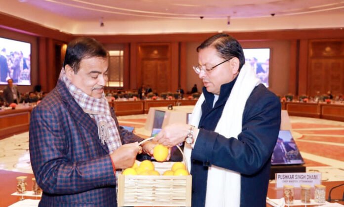 Chief Minister Dhami presented a video presentation at the meeting of Union Minister Gadkari in Delhi.