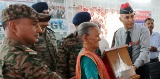 भारत-पाक युद्ध में बलिदान हुए जवान की पत्नी को 60 साल बाद मिला हक, खाते में आए 28 लाख रुपये The wife of a soldier who died in the Indo-Pak war received her rights after 60 years, and received Rs 28 lakh in her account.